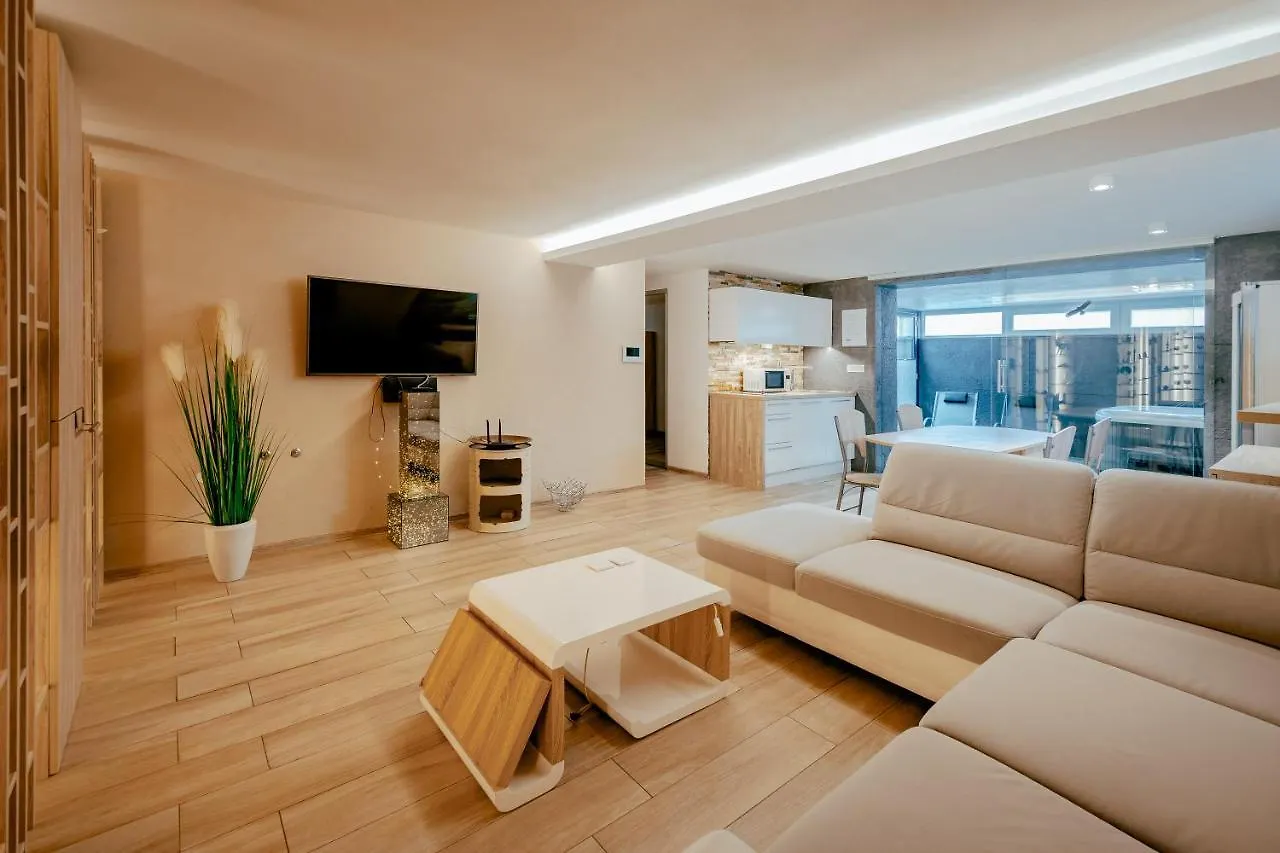 Apartments In Villa Olimp Ljubljana 0*,