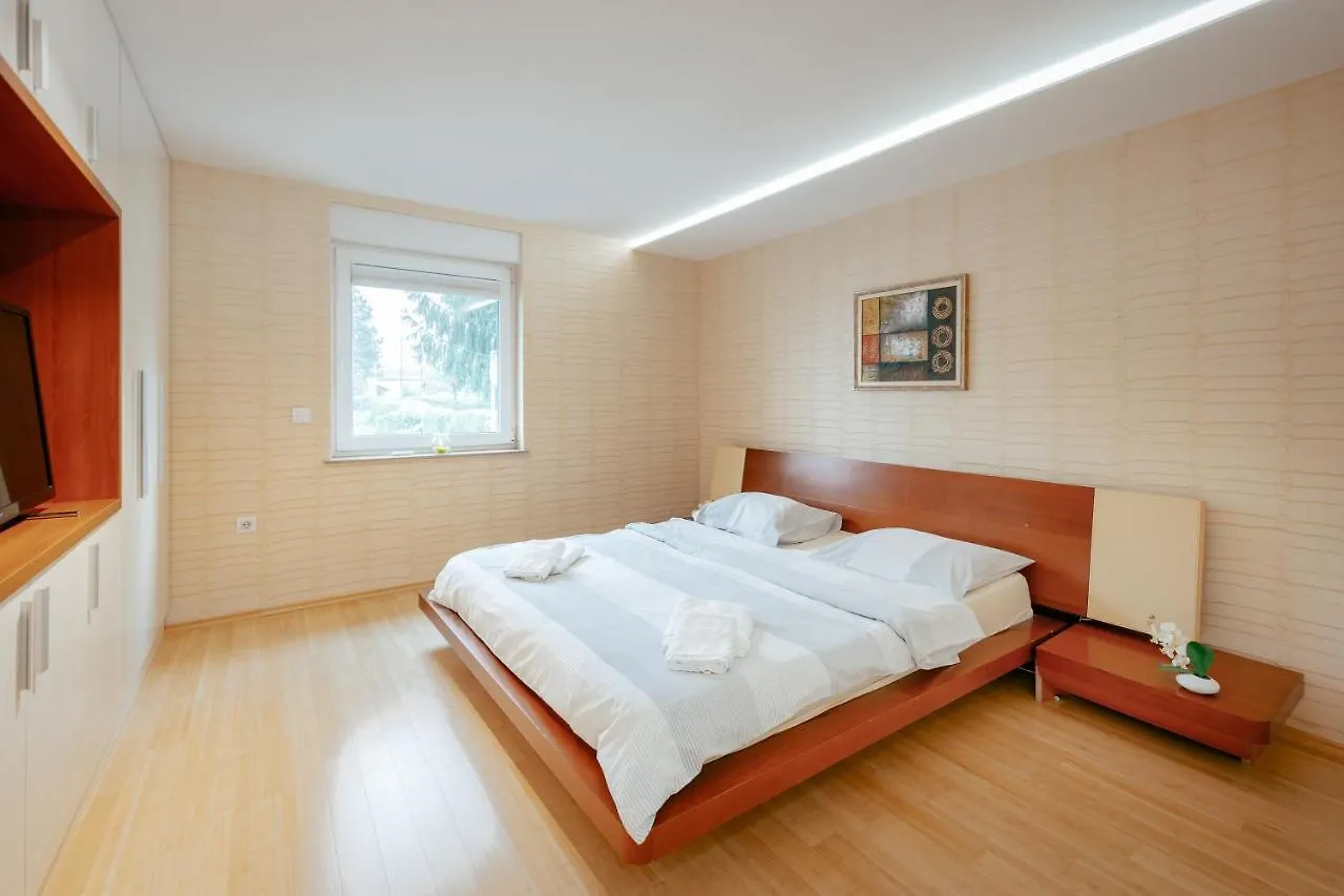 Apartments In Villa Olimp Ljubljana